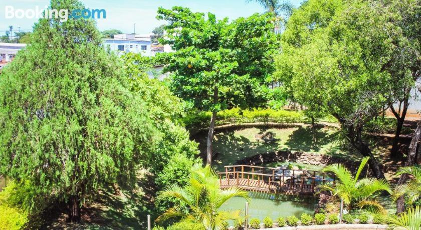 Hotel Stella Solaris Cataratas フォス・ド・イグアス エクステリア 写真